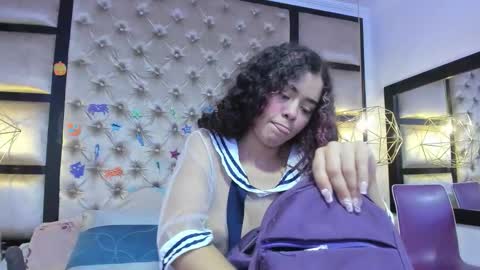 Snapshot of angela_lovee1 chatting on 11.12.25 Angela online show from 11.12.25