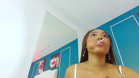 Snapshot of angela_robert chatting on 09.24.25 Angela Roberts online show from 09.24.25