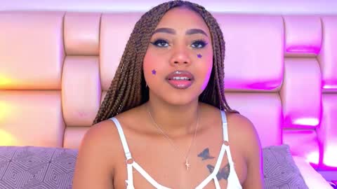 Snapshot of angela_robert chatting on 02.25.26 Angela Roberts online show from 02.25.26