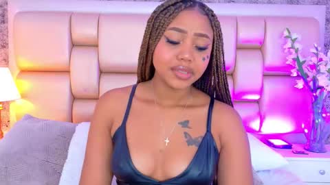 Snapshot of angela_robert chatting on 03.01.26 Angela Roberts online show from 03.01.26