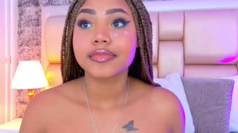 Snapshot of angela_robert chatting on 03.08.26 Angela Roberts online show from 03.08.26