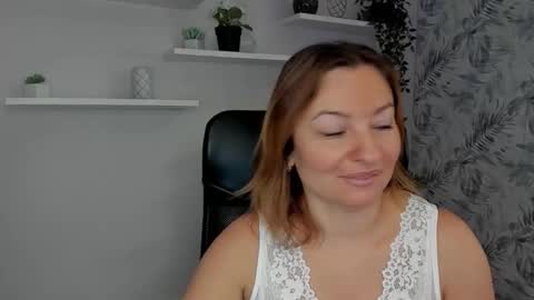 Angela online show from 09.15.25