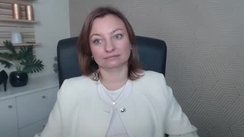 Angela online show from 11.05.25