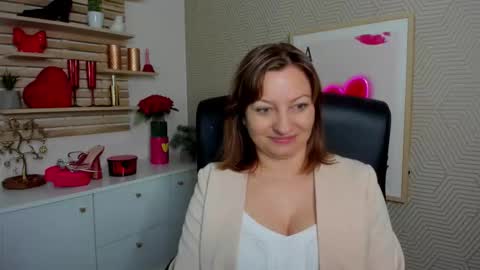 Angela online show from 04.03.26