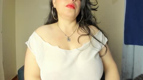 Angela online show from 11.27.25