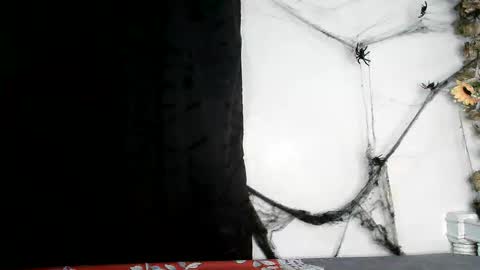 Snapshot of angelainparis28 chatting on 11.01.25 ANGELA online show from 11.01.25