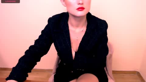 Snapshot of angelalice_ chatting on 12.09.24 Alice online show from 12.09.24