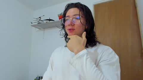 Angel Bennet online show from 02.09.25