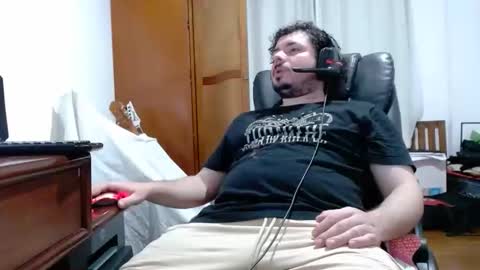 Snapshot of angelbuttslut chatting on 02.16.26 angelbuttslut online show from 02.16.26