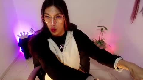 angele online show from 07.19.26