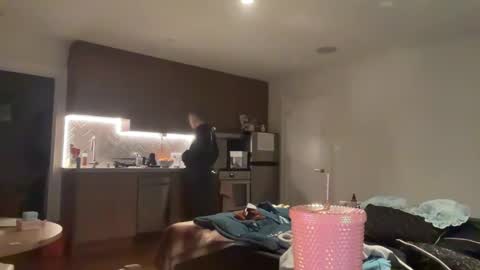 angeleleven11 online show from 01.19.25