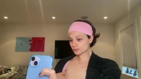 angeleleven11 online show from 12.16.25