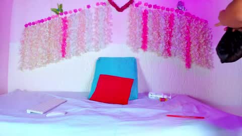 Angeles online show from 04.20.26