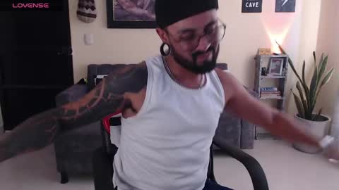 Snapshot of angelfade666 chatting on 05.25.26 Miguel Angel online show from 05.25.26