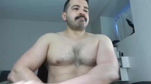 Snapshot of angelfusco chatting on 05.12.26 Angel Fusco online show from 05.12.26