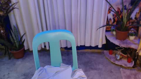 Snapshot of angelic_face_808 chatting on 01.04.25 DIVINE ANGEL online show from 01.04.25