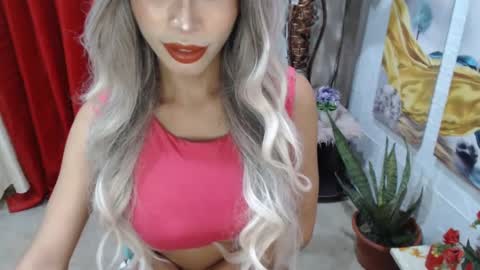 Snapshot of angelic_face_808 chatting on 02.03.25 DIVINE ANGEL online show from 02.03.25