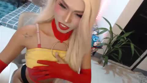 DIVINE ANGEL online show from 05.08.26