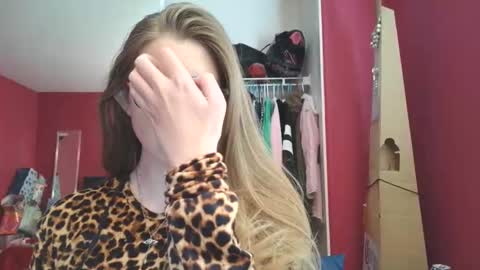 AngelicAngel online show from 11.19.25