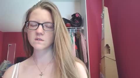 AngelicAngel online show from 04.15.26