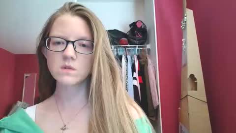 AngelicAngel online show from 04.25.26