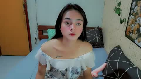 Snapshot of angelickath chatting on 05.12.26 kath online show from 05.12.26