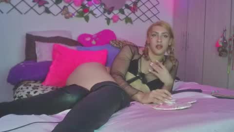 Snapshot of angelicuntyxxx chatting on 03.24.26 ANGELICUNTYXXX online show from 03.24.26