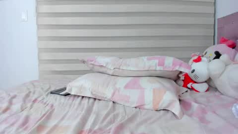 Snapshot of angeliitaa chatting on 02.21.25 angelita online show from 02.21.25