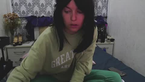 Angelika Rouge online show from 10.23.25