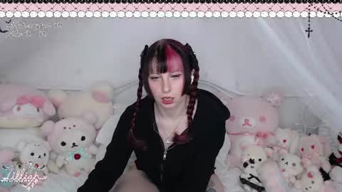 lillian online show from 06.10.26