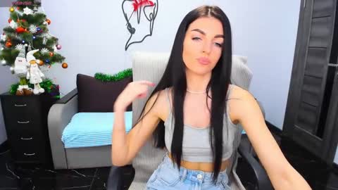 Angelina online show from 12.26.24