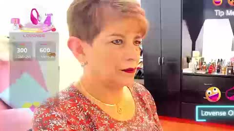 Snapshot of angelina_stone_65 chatting on 09.09.25 Angelina online show from 09.09.25