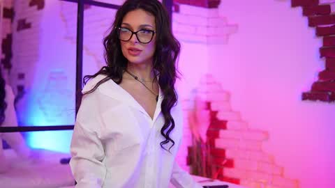 Snapshot of angelinagia chatting on 02.09.25  Angelina  online show from 02.09.25