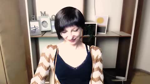 Angelina online show from 12.03.25