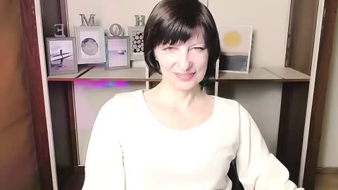 Snapshot of angelinalov_ chatting on 06.24.26 Angelina online show from 06.24.26