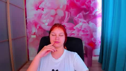 AngelinaLow online show from 05.30.26