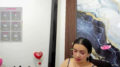 Snapshot of angelinee39 chatting on 11.09.25 angeline online show from 11.09.25