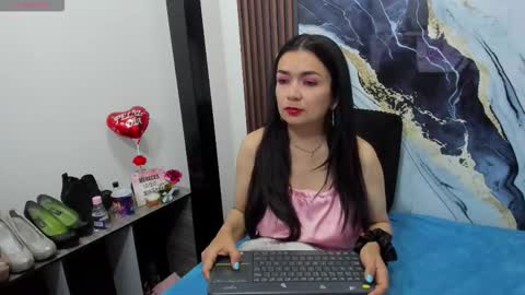 Snapshot of angelinee39 chatting on 11.15.25 angeline online show from 11.15.25