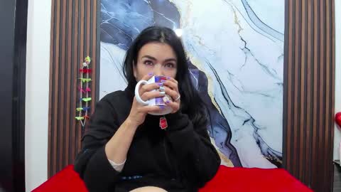 Snapshot of angelinee39 chatting on 11.30.25 angeline online show from 11.30.25