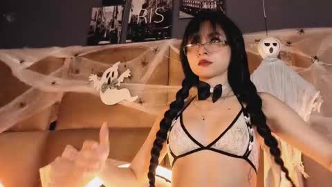 Snapshot of angelinepossy chatting on 10.15.25 angelinepossy online show from 10.15.25