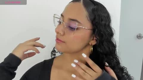 Snapshot of angelitafrodita chatting on 09.18.25 A F R O D I T A online show from 09.18.25