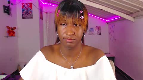 Snapshot of angell_dustt chatting on 01.10.25 Danielle online show from 01.10.25