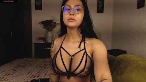  ANGELA ISABELLA  online show from 04.27.26