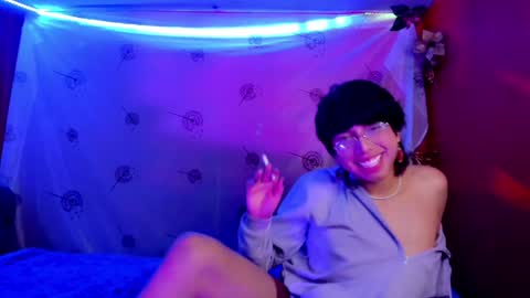 Snapshot of angellonfire chatting on 12.02.24 Angel  online show from 12.02.24