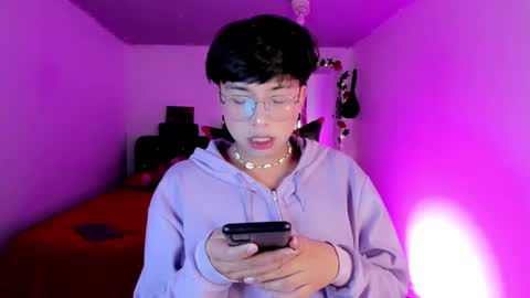 Snapshot of angellonfire chatting on 11.09.25 Angel online show from 11.09.25