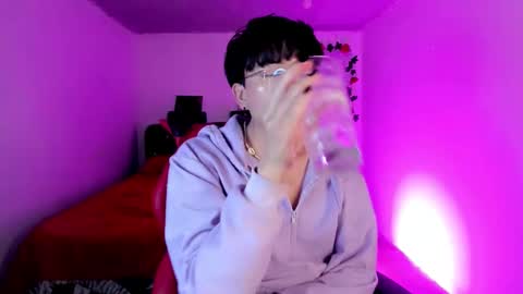 Snapshot of angellonfire chatting on 11.26.25 Angel online show from 11.26.25