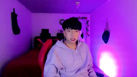 Snapshot of angellonfire chatting on 12.21.25 Angel online show from 12.21.25