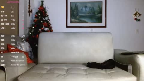 Angelm888-  online show from 12.04.25