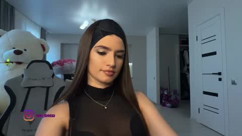 Snapshot of angelmi171 chatting on 10.18.25 angelmi171 online show from 10.18.25