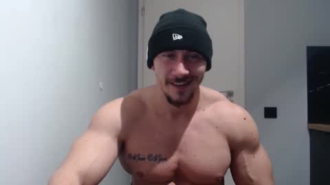 Snapshot of angelofit chatting on 01.09.25 ------- SEX SHOW WITH GUYS AND GIRLS MUSCLE SHOW online show from 01.09.25